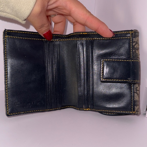 Dior Authentic Monogram Wallet - Picture 4 of 12